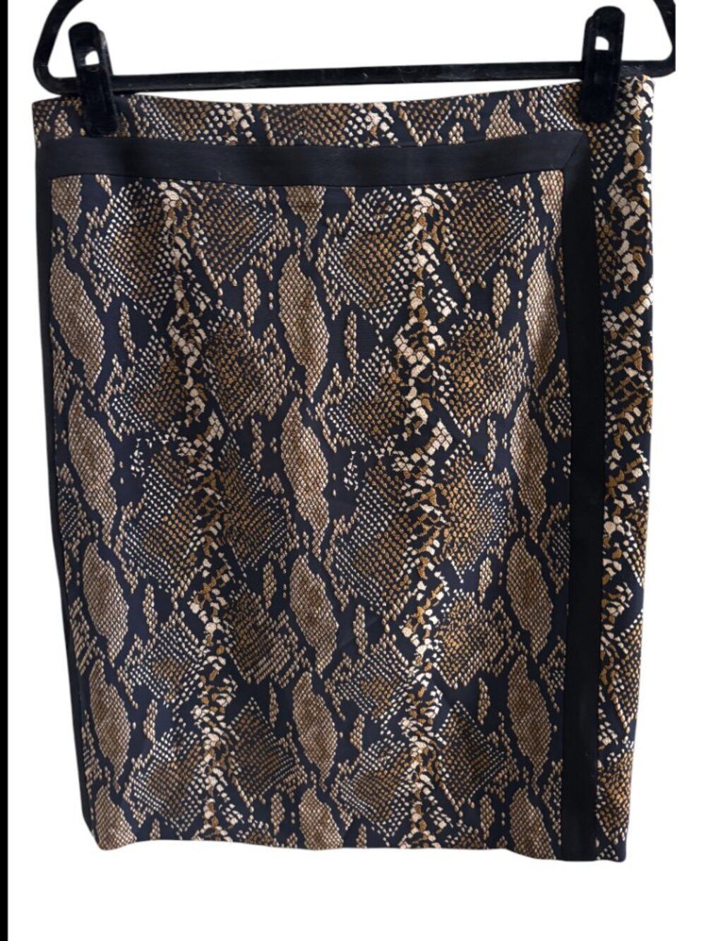 DVF Diane von Furstenberg Size 14 Black Gold Snake Print Pencil Skirt